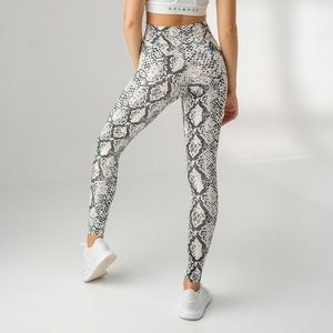 Balance Athletica Leggings